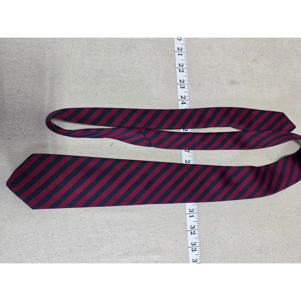 Resilio Mens Necktie Navy Blue Burgundy Red Repp Stripe Polyester Vintage Tie